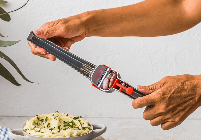 DreamFarm Garject Garlic Press